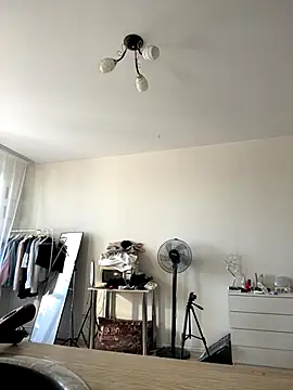 MaryHiggins online show from October 1, 12:43 pm