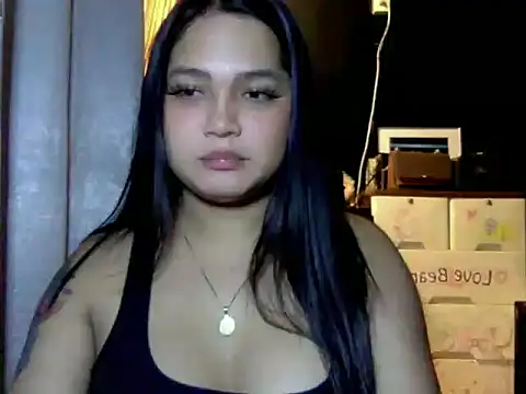 Lianneeeeee1 online show from May 8, 2:53 pm