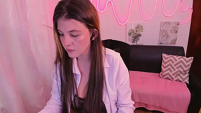 MillySandlerr online show from October 15, 4:53 pm