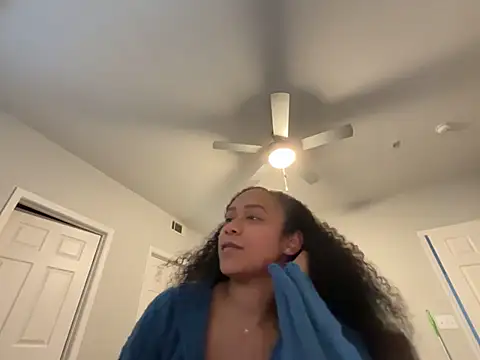 RylHoneyy online show from January 13, 4:11 pm