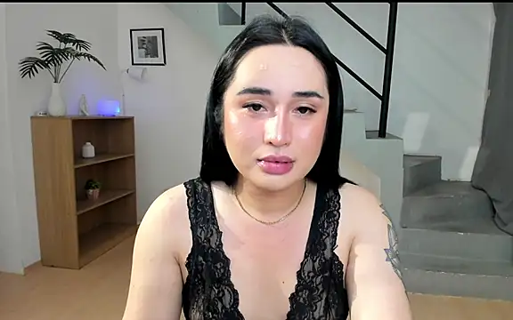 Sexysafarahh online show from April 15, 1:22 pm