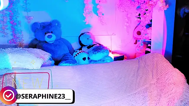 seraphine23 online show from November 11, 4:08 am