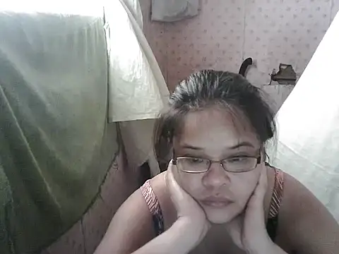 abiemayhottiey online show from October 15, 12:46 am