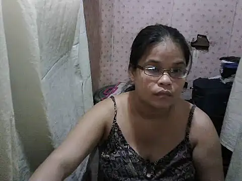 abiemayhottiey online show from September 27, 9:05 am