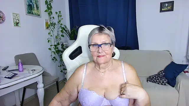 Selenna57 online show from February 9, 7:27 pm