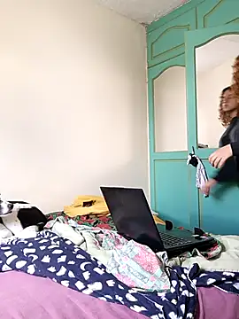 EmmaMelissa0521 online show from October 7, 4:44 pm