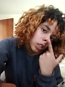 EmmaMelissa0521 online show from March 5, 6:15 pm