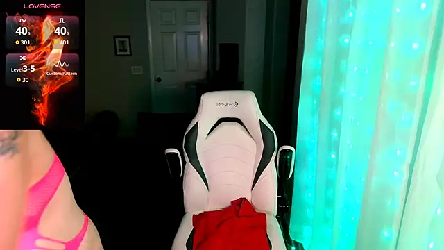 britteebee online show from September 11, 11:32 am