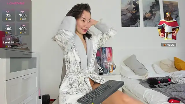 ChloeTayaa online show from February 28, 8:36 am