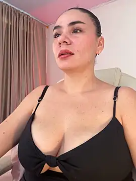 MeganDupont online show from December 14, 1:06 pm