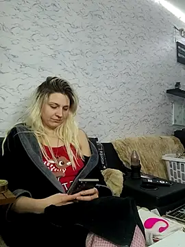 ScarletCallings420 online show from January 18, 3:36 am