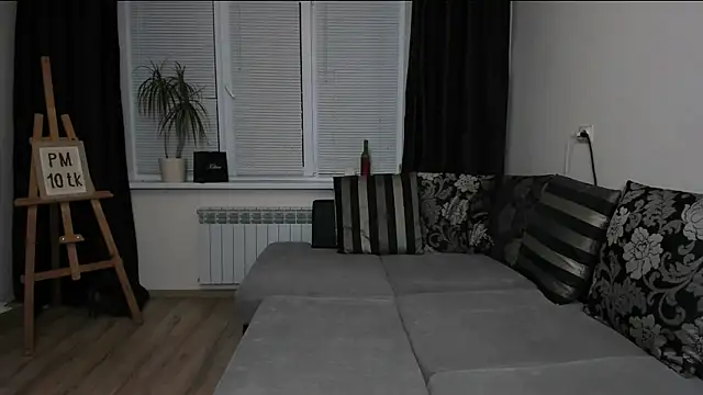 MolagAnna online show from May 15, 8:22 pm