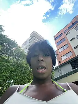 lissetlong69 online show from October 13, 7:49 pm