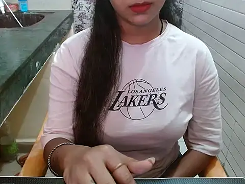 LovingPihu online show from September 11, 6:03 am