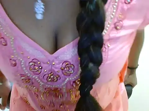 LovingPihu online show from April 13, 8:04 am