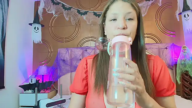 valeriaa19 online show from October 12, 6:16 am