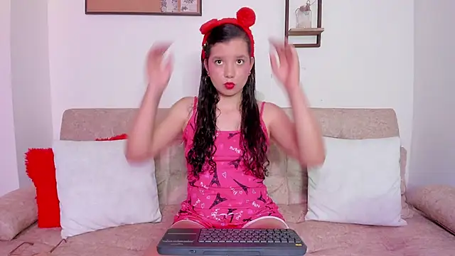 BUUNNY BELLA online show from March 27, 10:10 pm