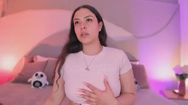 Nicolle W online show from October 30, 12:17 pm