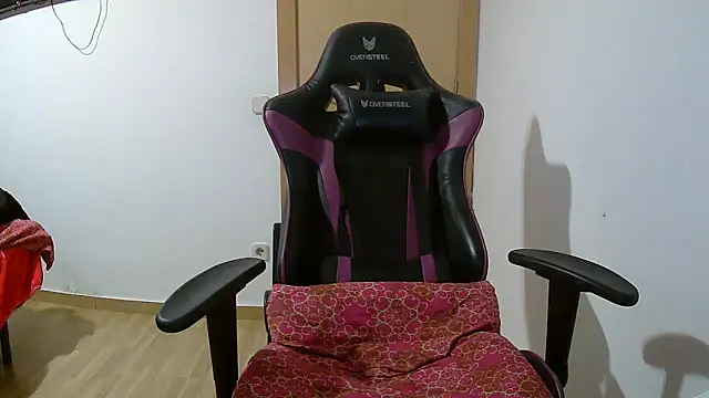 Vampirosa online show from November 21, 9:06 pm