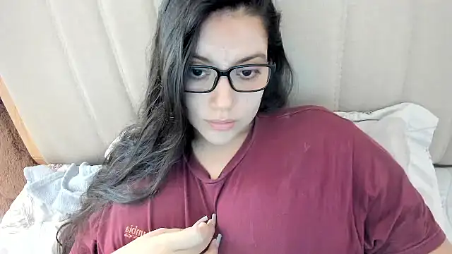 roniewester online show from December 19, 3:04 pm