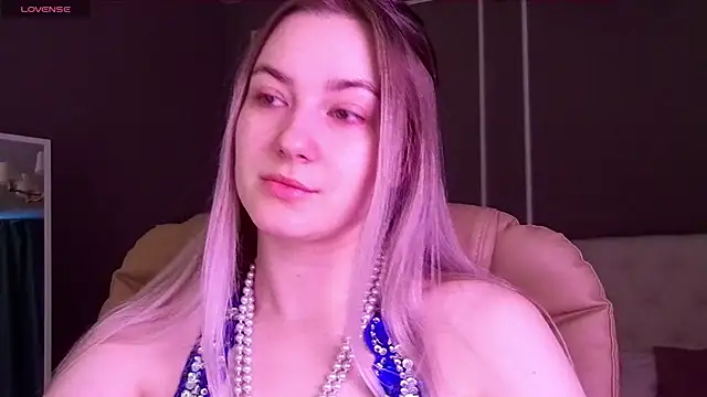 elinanortas online show from September 26, 1:14 am