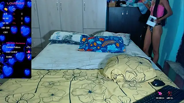 Mia sexy18  online show from September 21, 2:54 am