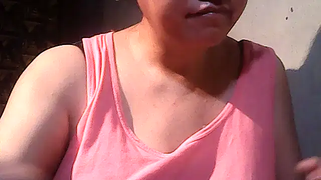 sweetsosie18 online show from December 1, 8:55 pm