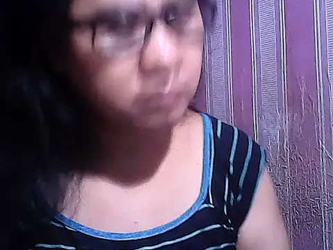 sweetsosie18 online show from October 13, 10:23 pm