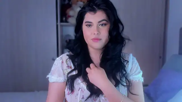 Alyaa s online show from September 8, 7:46 pm