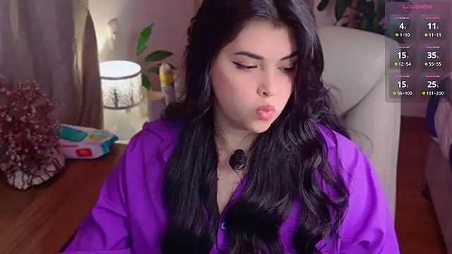 Alyaa s online show from May 16, 1:30 am