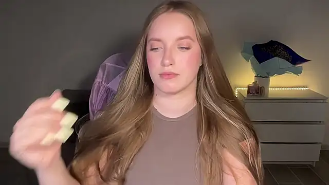 EvaMaddison online show from July 13, 9:48 pm