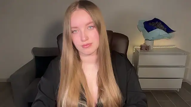 EvaMaddison online show from July 20, 10:54 pm
