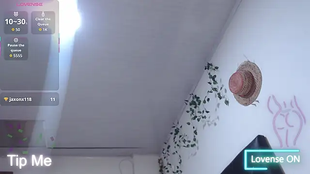 bonie lov online show from March 25, 11:40 pm