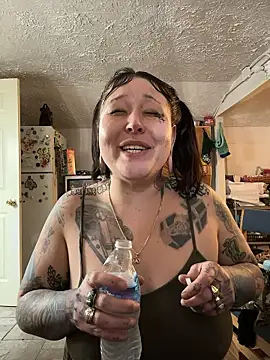 evacheers online show from January 7, 1:03 pm