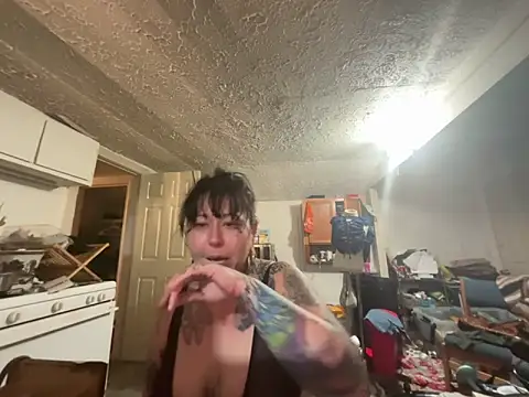 evacheers online show from April 23, 2:08 am