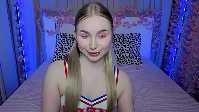 LilyStarlight online show from April 11, 7:14 am