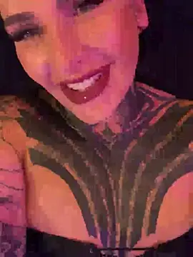 InkedBiitch online show from November 7, 4:01 pm