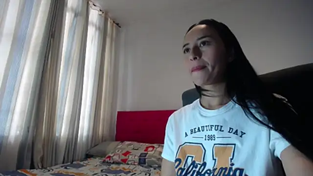 LisaRiveraxxx online show from February 4, 5:38 pm