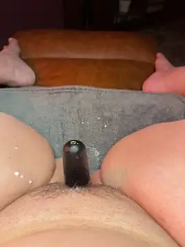 bigirl1979 online show from December 14, 12:11 pm