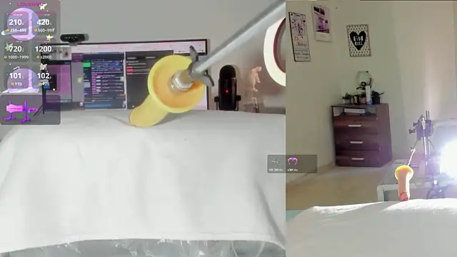 sofi velez online show from February 25, 5:11 pm