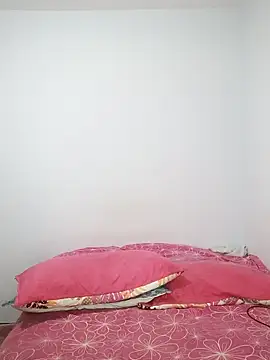 iamemmablake online show from February 14, 1:29 am