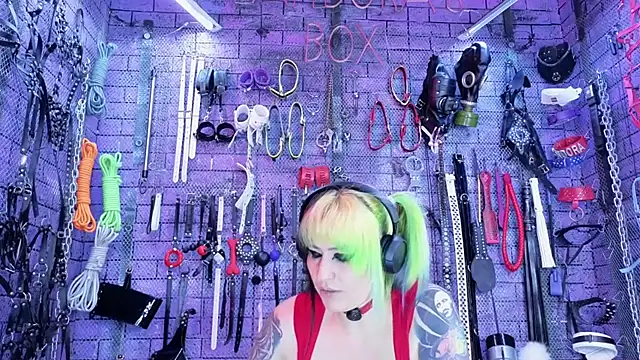 PANDORANEZZ online show from June 28, 1:56 am