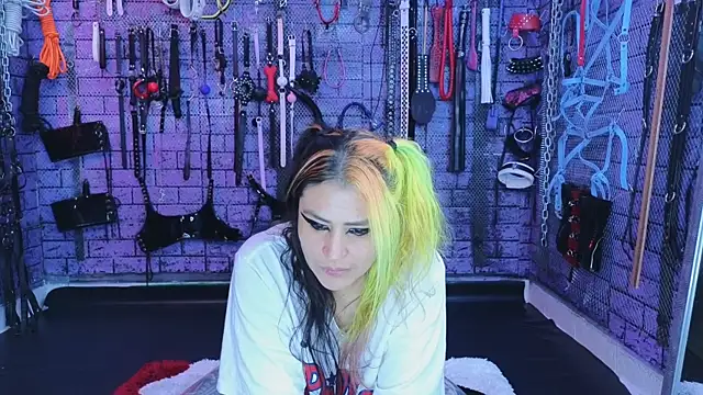 PANDORANEZZ online show from December 2, 11:07 pm