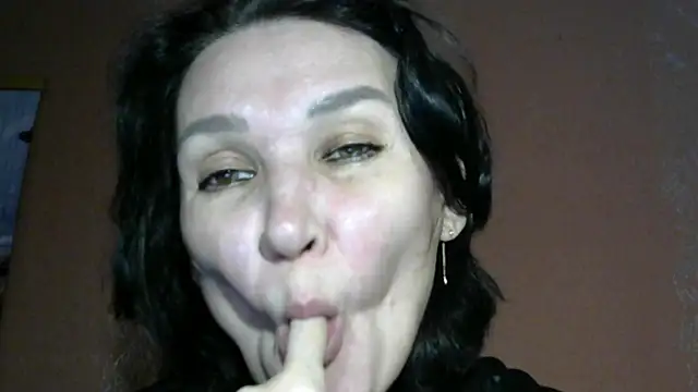 PrettyAndWild online show from September 23, 3:21 pm