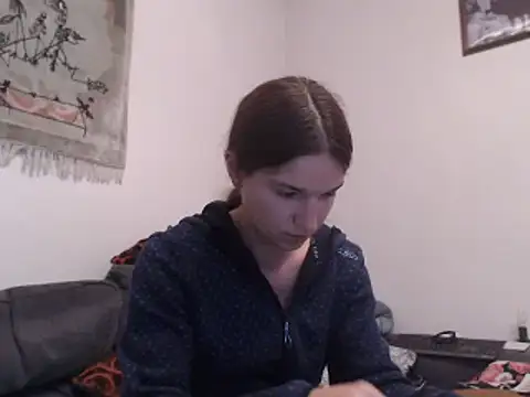 Mercedeswoman8 online show from October 1, 7:30 pm