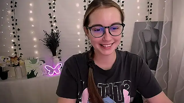 SweetPrincess  online show from September 12, 7:40 am