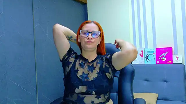 Britney taylor  online show from April 10, 7:53 pm