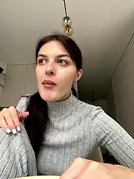 little belucci online show from October 1, 2:22 pm