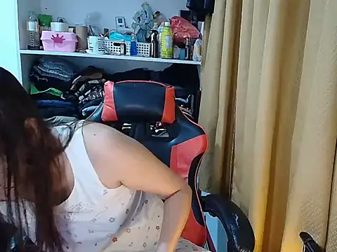 crizzybel online show from March 25, 7:06 pm