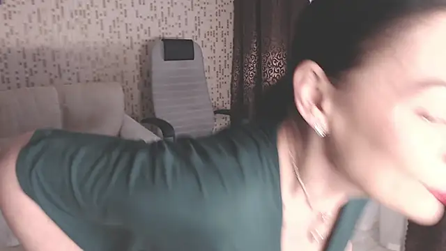 xAlwaysWOWx online show from October 30, 8:38 am